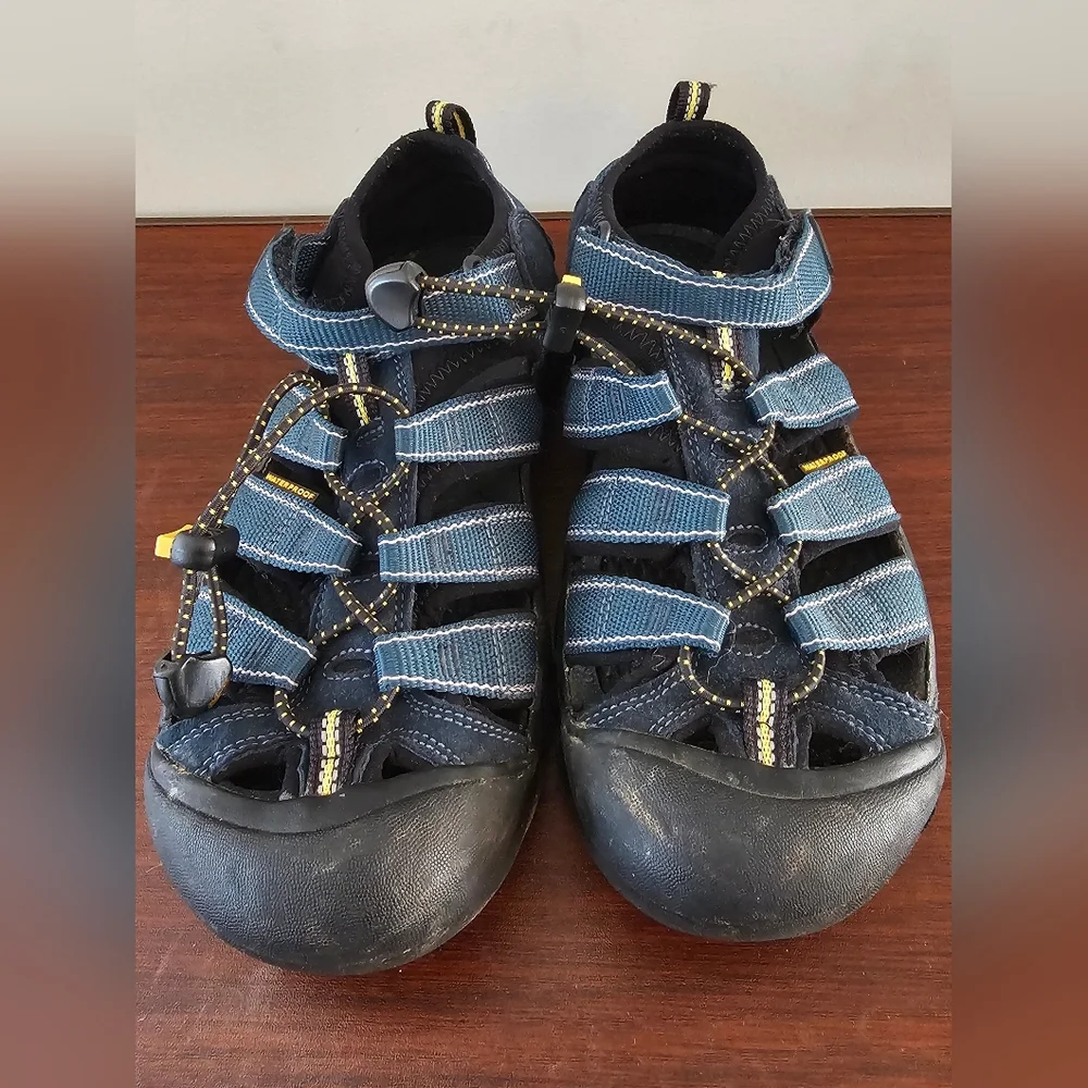 KEEN Newport H2 Kids Bluish Green Waterproof Sandals, Shoes